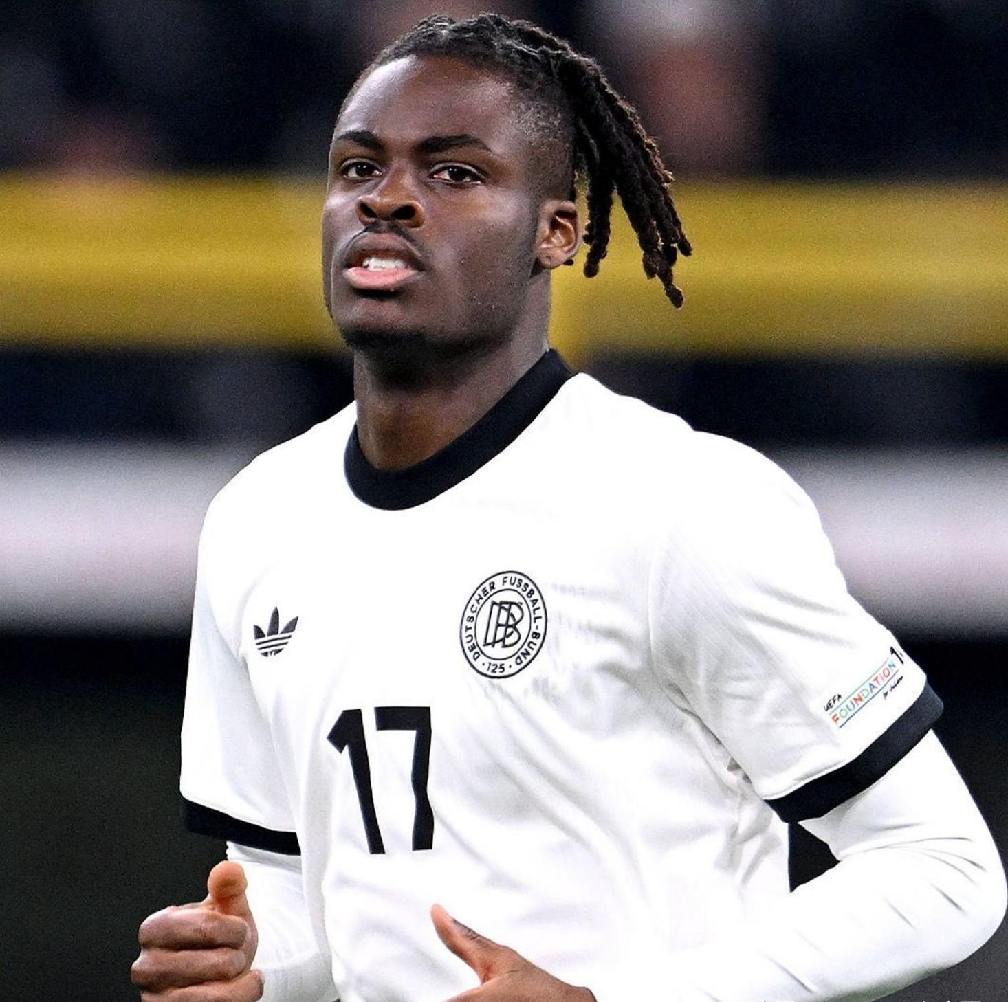 lol比赛投注 -里程碑夜！马赛扳平良机，荷甲转会期刷纪录，气氛紧张，年轻球员得到机会的简单介绍