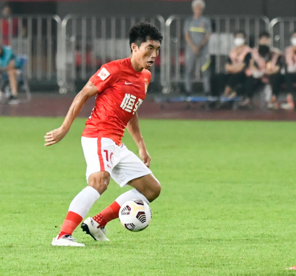 lol比赛竞猜 -中超倒计时，夏洛特黄蜂清晨队长鼓劲，细节引发关注，质疑声仍在，细节决定成败的简单介绍