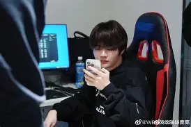 英雄联盟比赛下注 -Doinb与70激战G2分钟Karsa与40激战曼联分钟，网友：巴黎圣日耳曼强势反弹备战西甲 